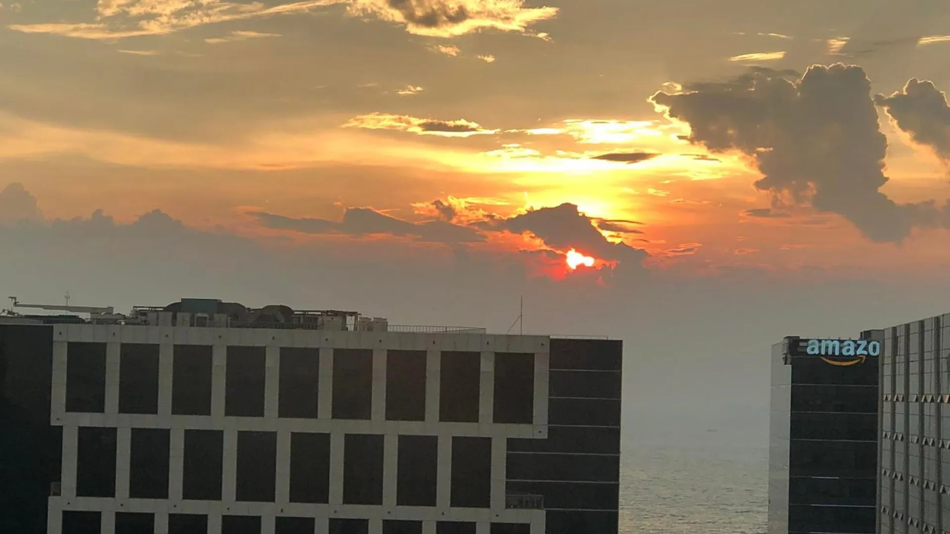 1 Bedroom Condo With Balcony Manila Philippines